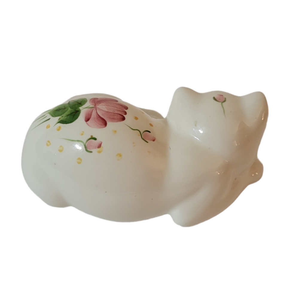 Vintage Sleeping Kitty Cat Figurine Hand Painted Flowers - Picture 3 of 11